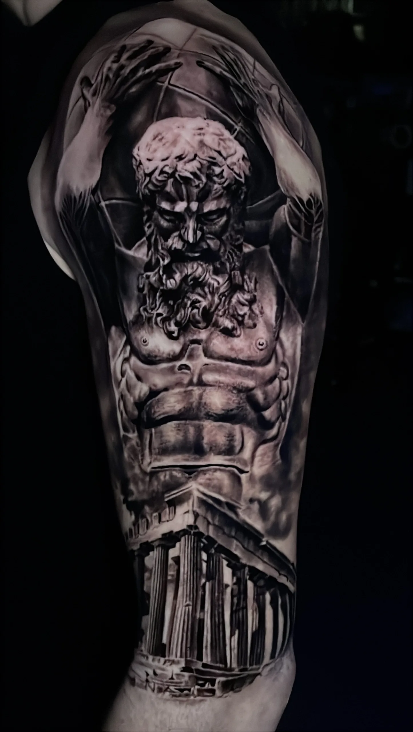 Tattoo-Arbeit 5 aus dem Portfolio von Tibi – Skin City Tattoo Neufeld