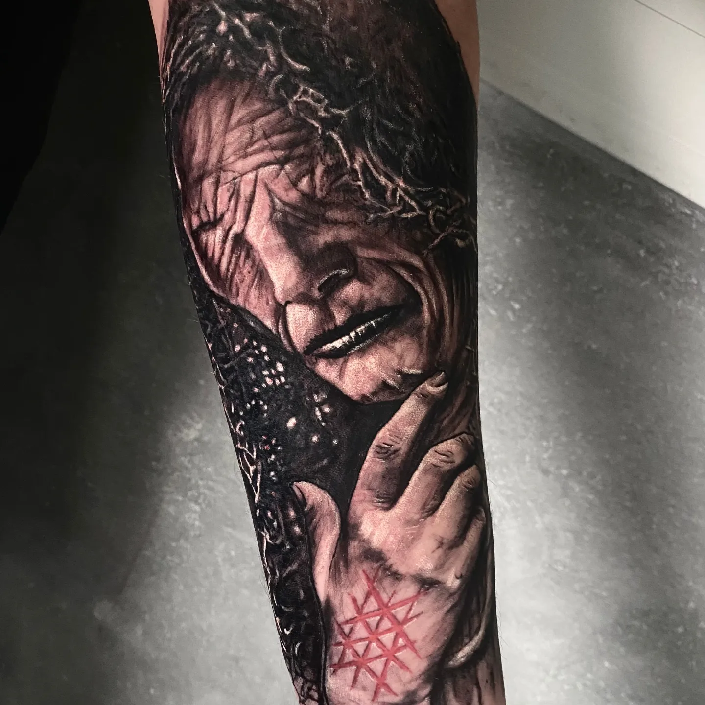 Tattoo-Arbeit 7 aus dem Portfolio von Tom – Skin City Tattoo Neufeld