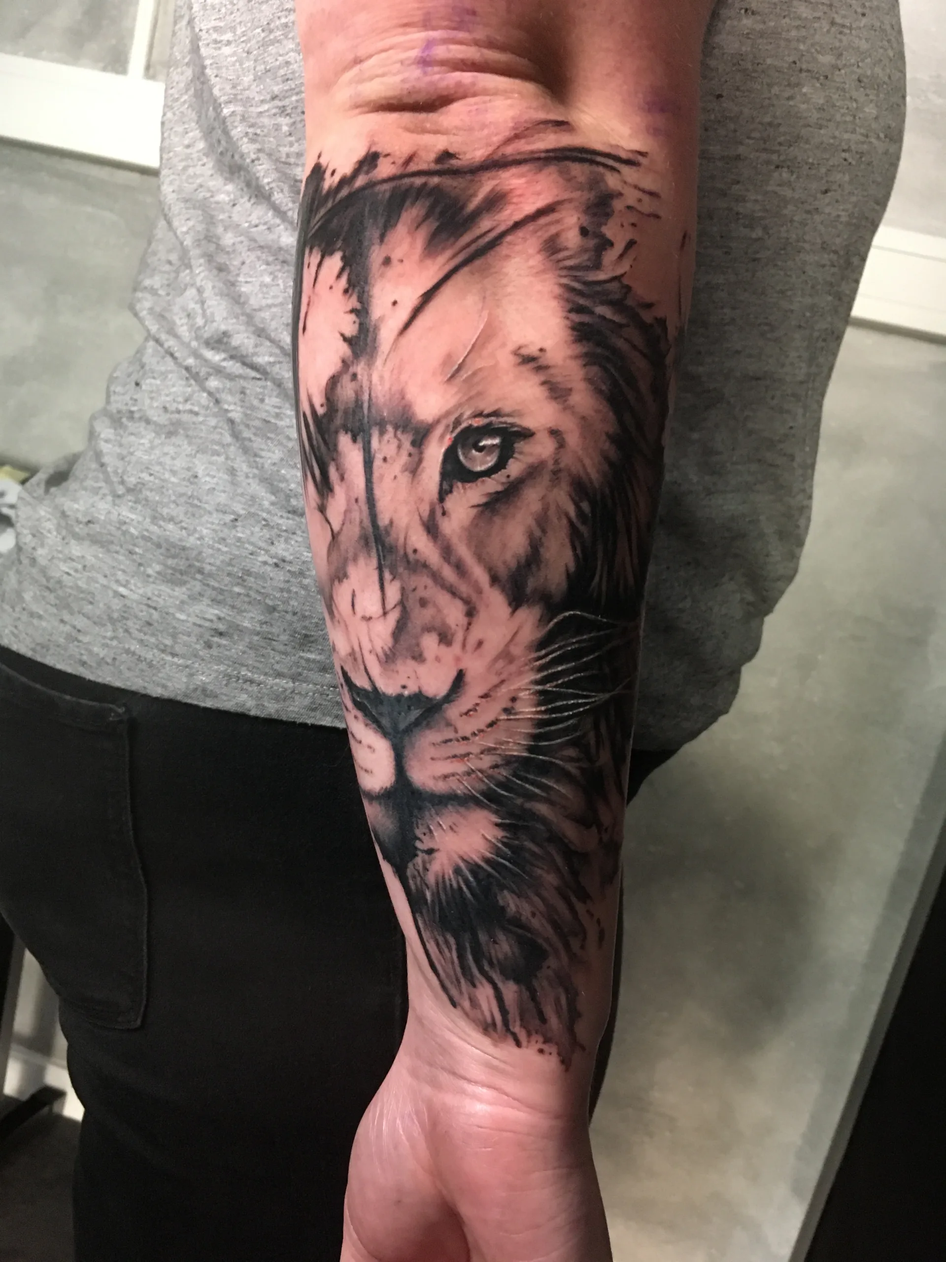Tattoo-Arbeit 15 aus dem Portfolio von Tom – Skin City Tattoo Neufeld